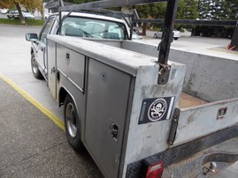 1988 MITSUBISHI PICK UP SILVER STD CAB 4CYL MT 2WD 183879